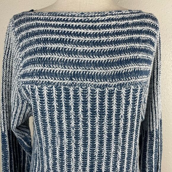 JohnPaulRichards Long Sleeve Sweater Size M EUC - Picture 3 of 7